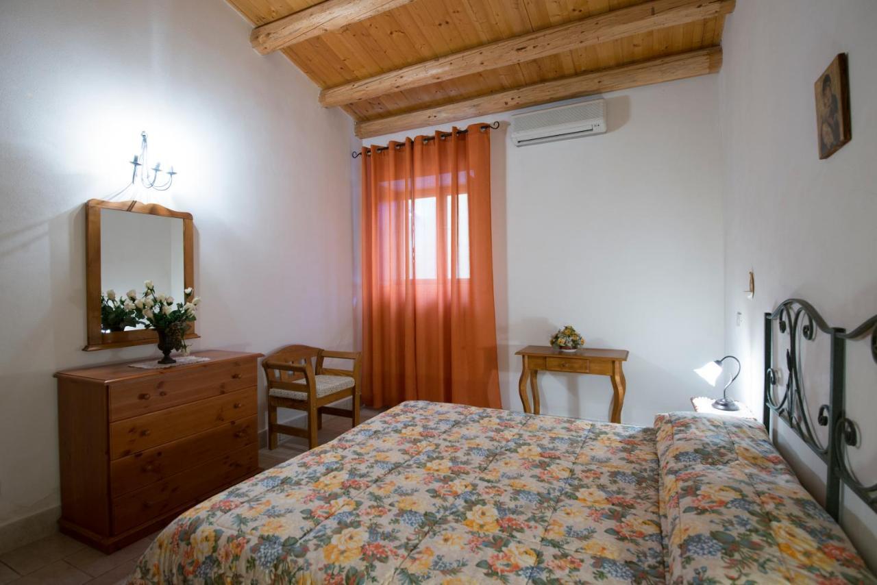Agriturismo Borgo Degli Ulivi Canicattini Bagni Exterior foto